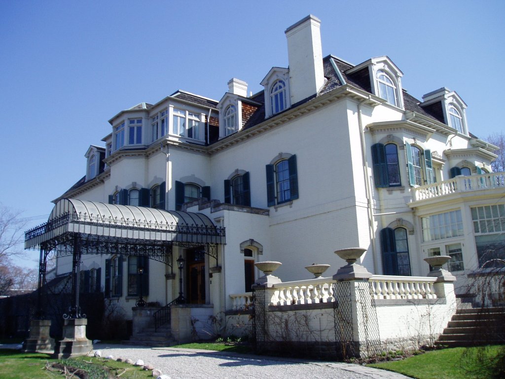 Spadina House in South Hill