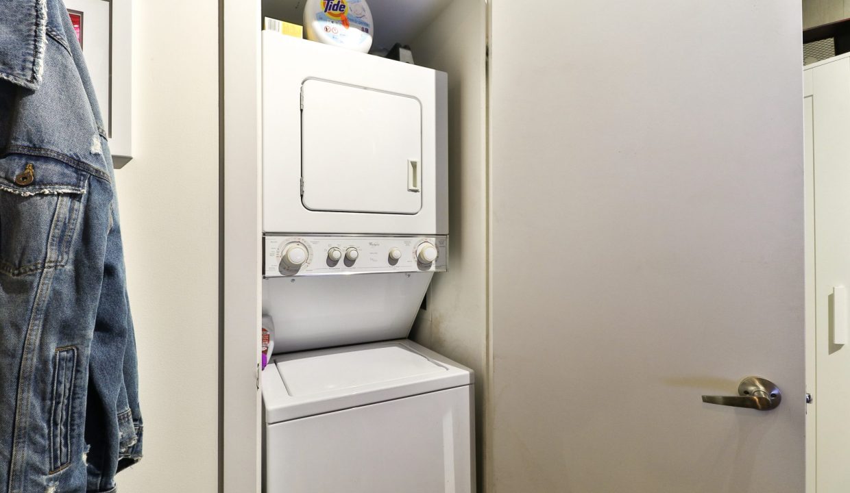 36_Laundry Room