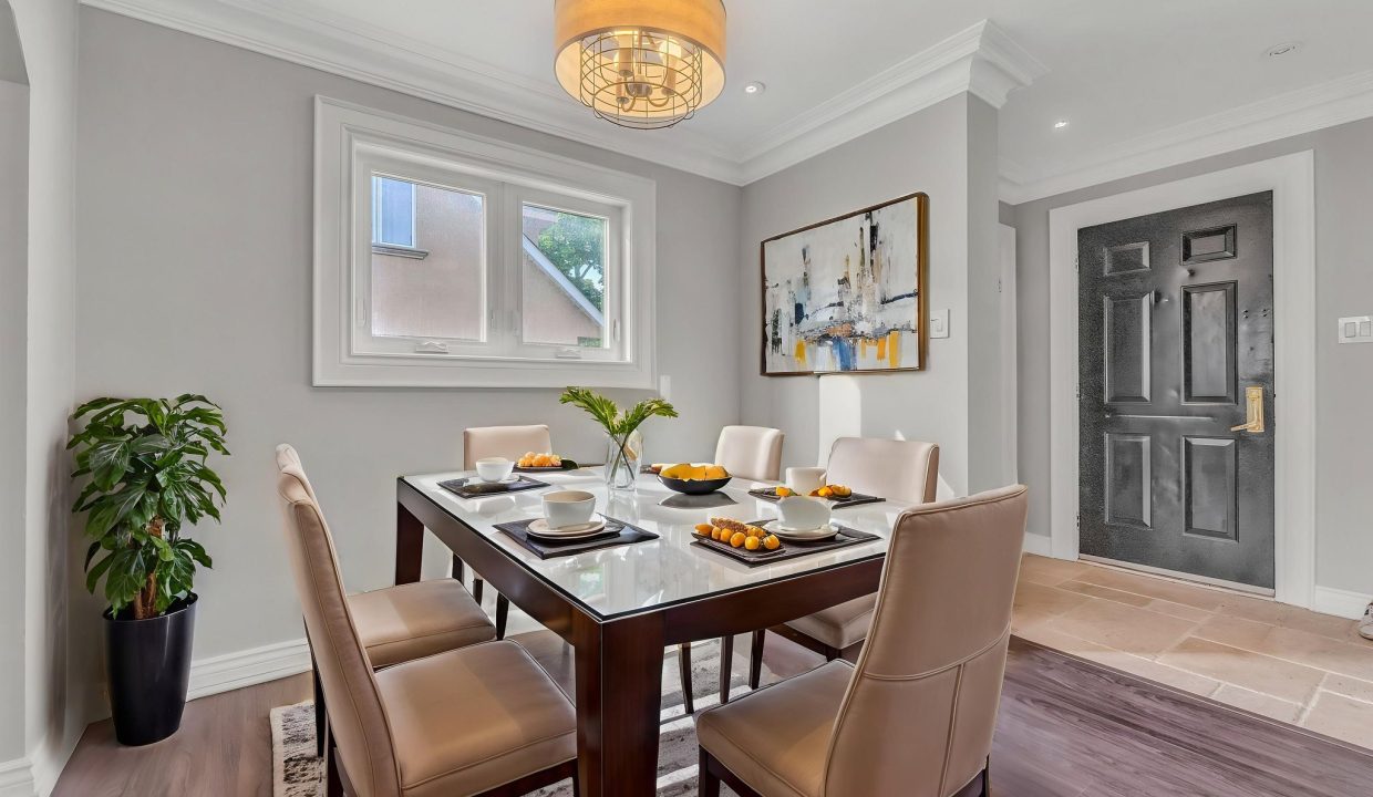 11-web-or-mls-12_001_Dining Room virtually staged
