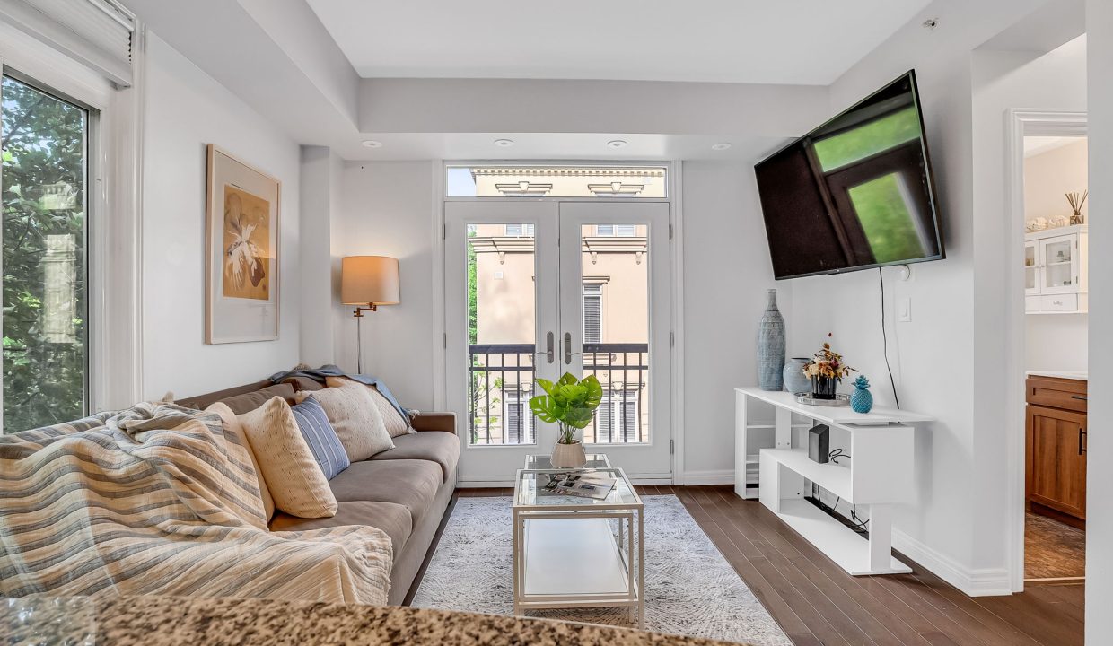 13-web-or-mls-13-living room1